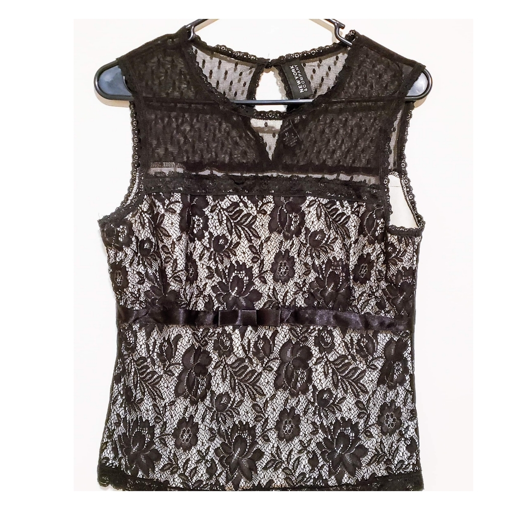 New York & Company Lace Tank Top Never Worn